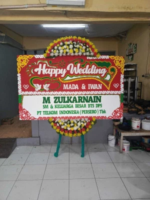 Papan Bunga di Putrapinggan Kalipucang