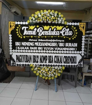 Papan Bunga di Putrapinggan Kalipucang